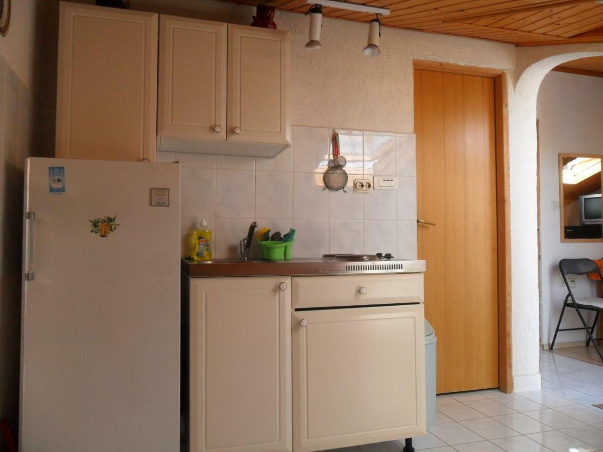 Apartments Simpa Njivice Dış mekan fotoğraf