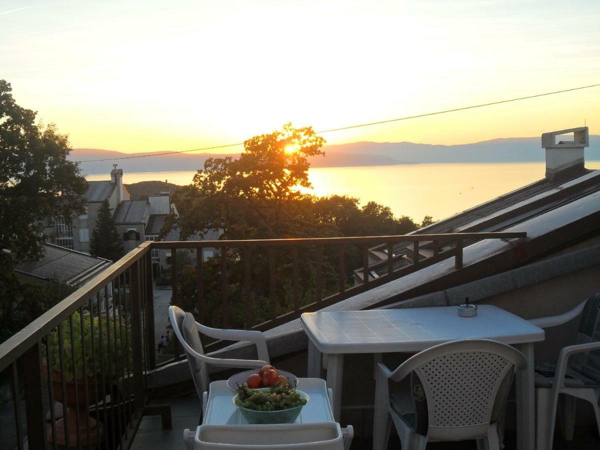 Apartments Simpa Njivice Dış mekan fotoğraf
